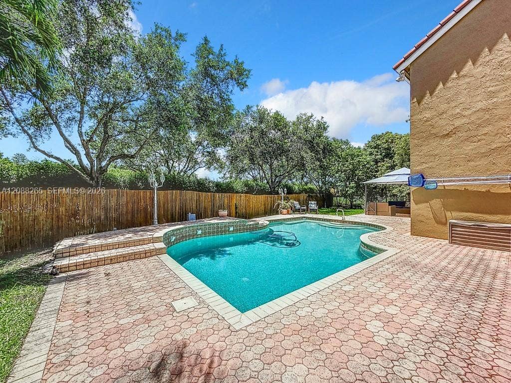 1342 NW 195th Avenue, Pembroke Pines, FL 33029 Photo 72