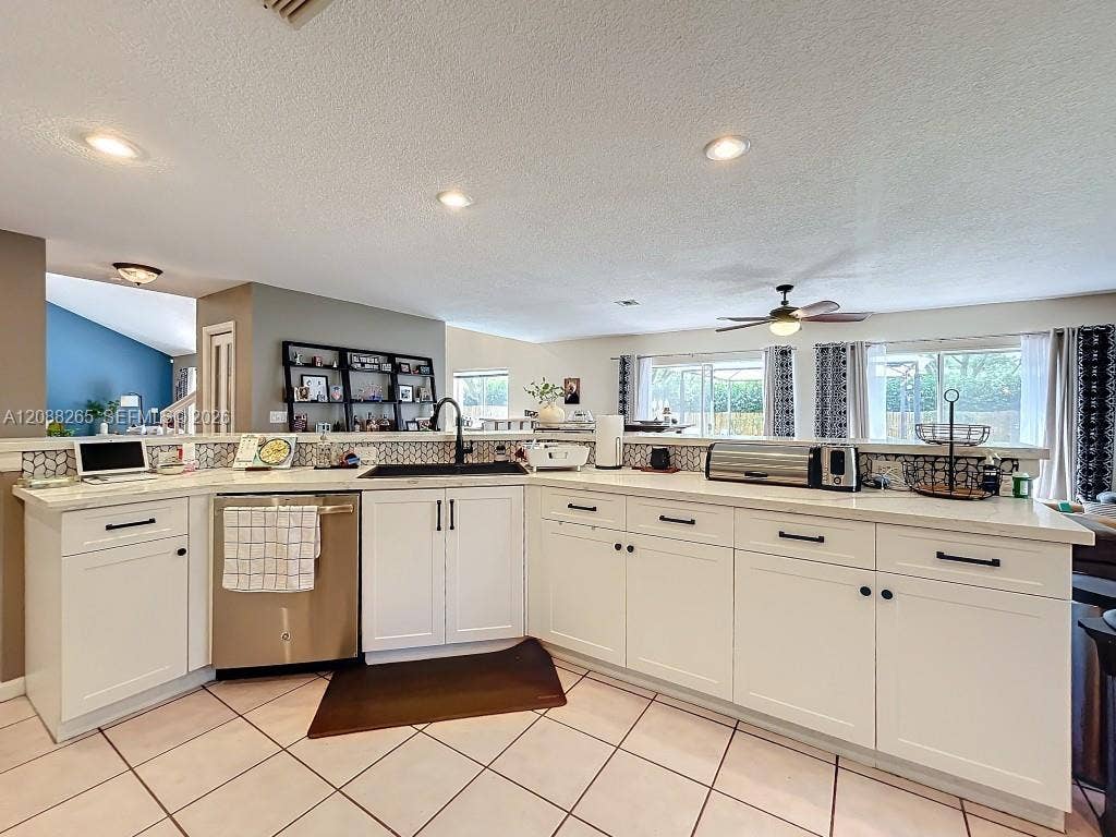 1342 NW 195th Avenue, Pembroke Pines, FL 33029 Photo 30