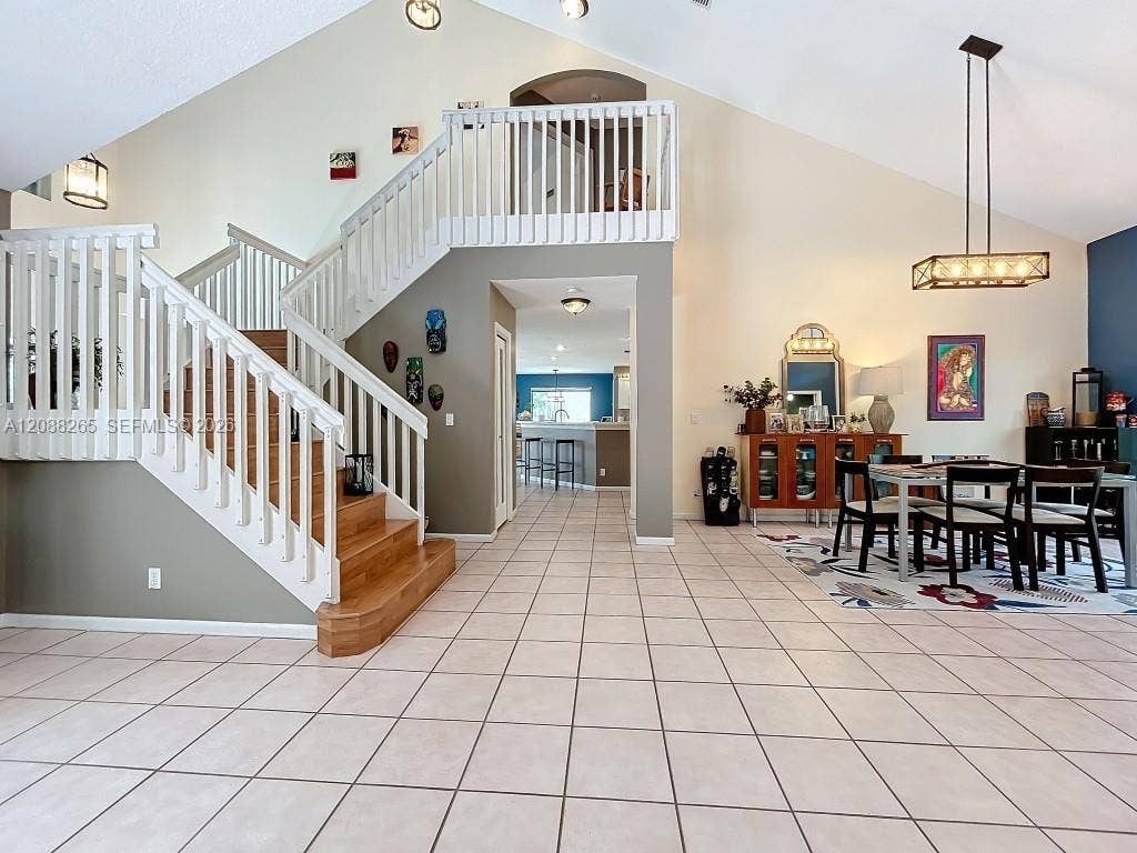 1342 NW 195th Avenue, Pembroke Pines, FL 33029 Living/dining area
