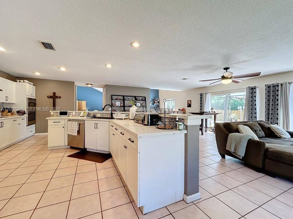 1342 NW 195th Avenue, Pembroke Pines, FL 33029 Photo 32
