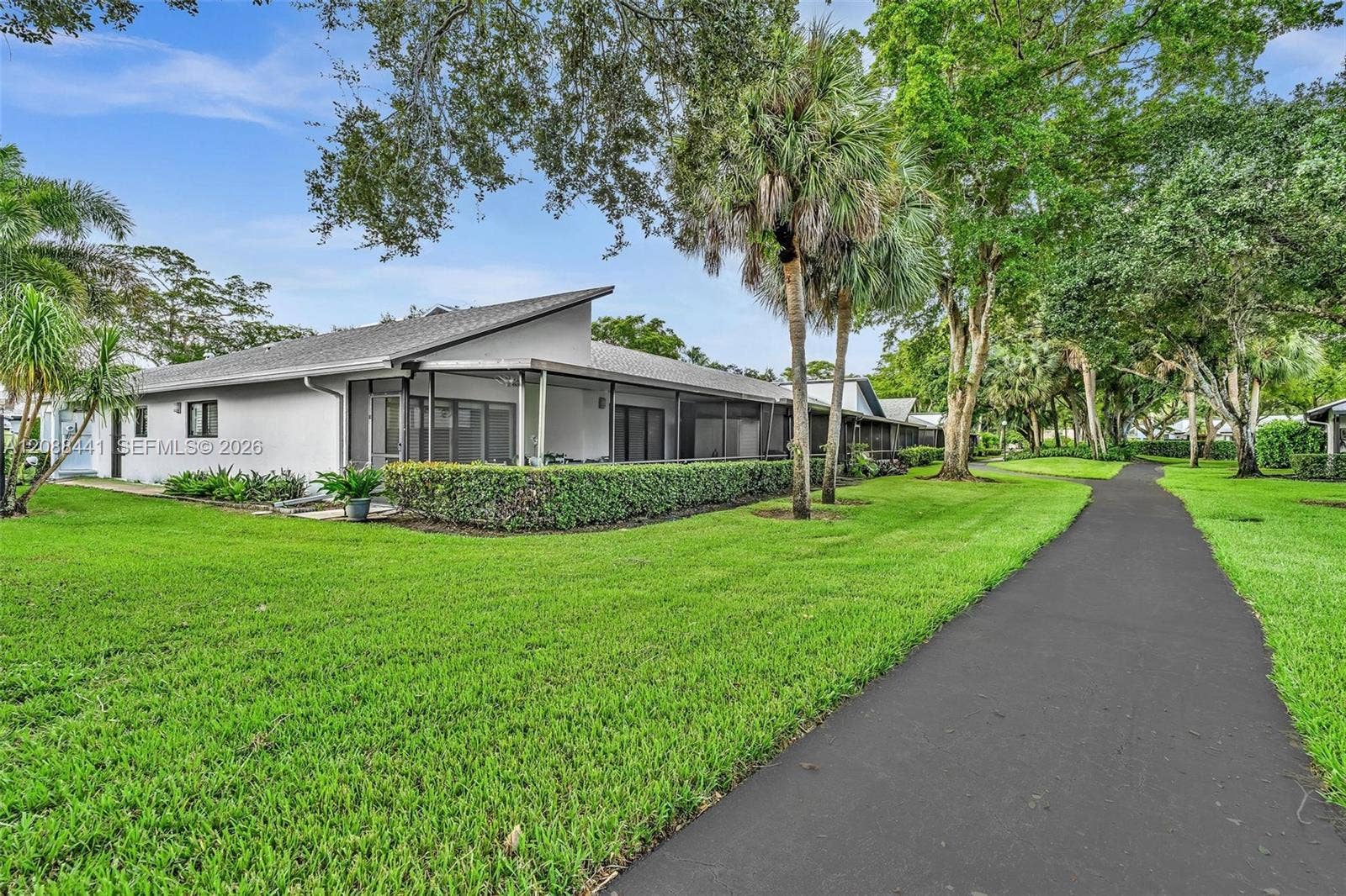 359 Fairway Circle, #59, Weston, FL 33326 Photo 43