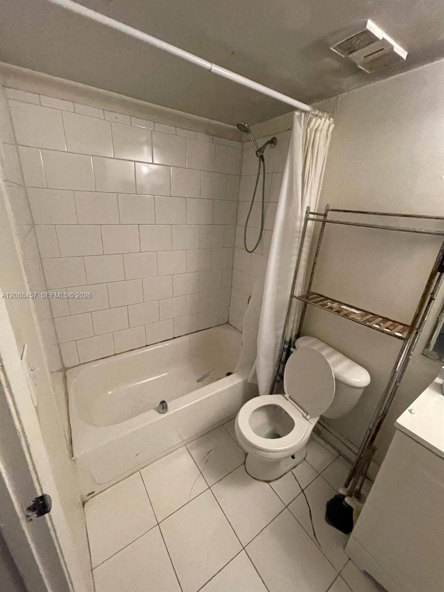 10773 Cleary Boulevard, #103, Plantation, Plantation, FL 33324 Photo 20