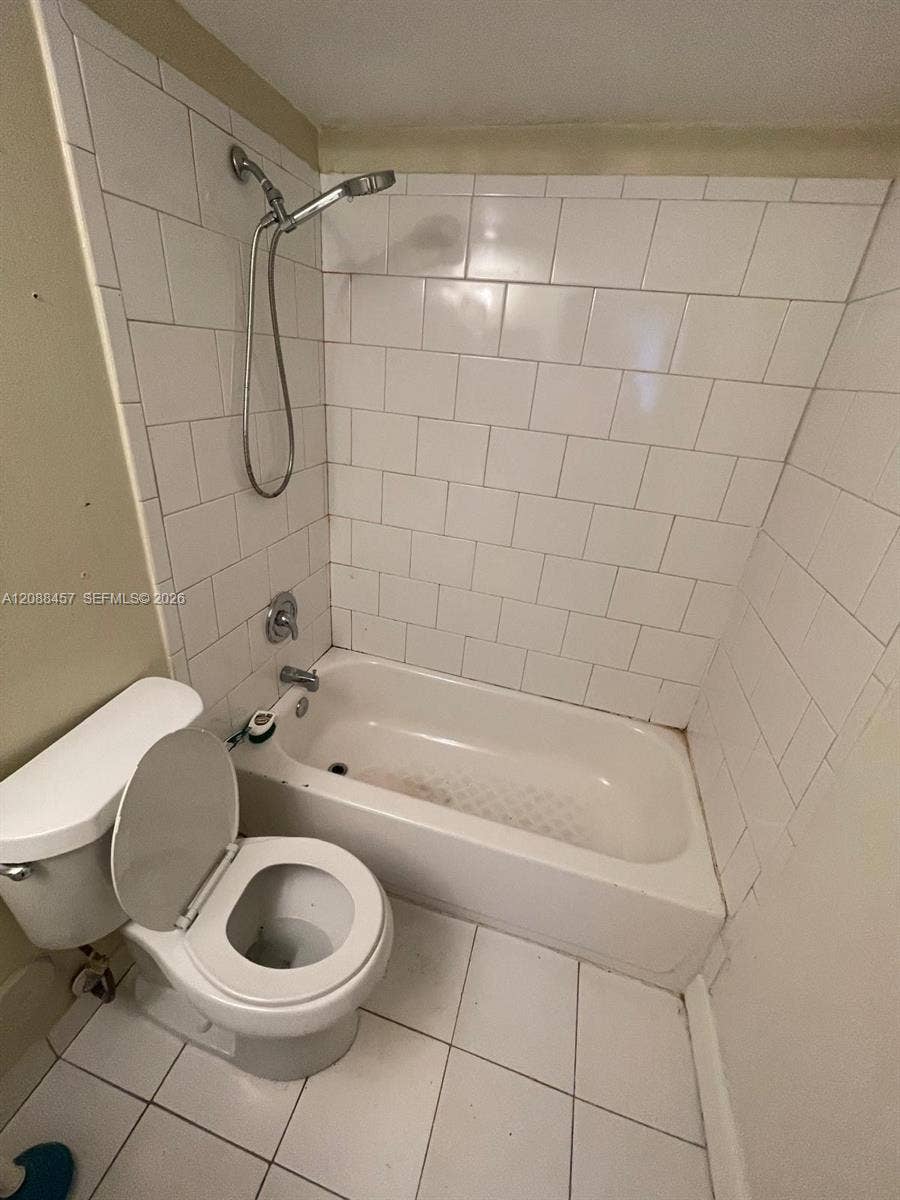 10773 Cleary Boulevard, #103, Plantation, Plantation, FL 33324 Photo 18