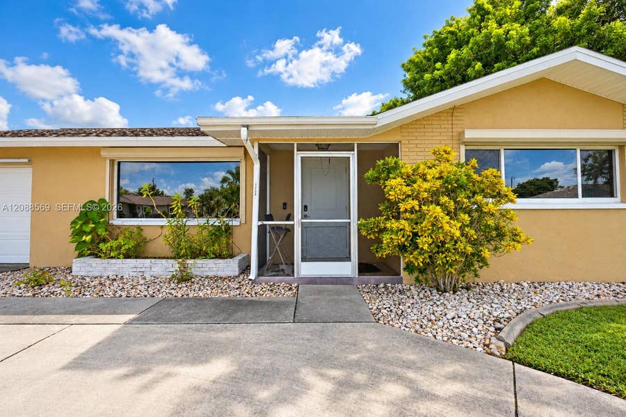 Property photo for 1204 SE 35th Street, Cape Coral, FL