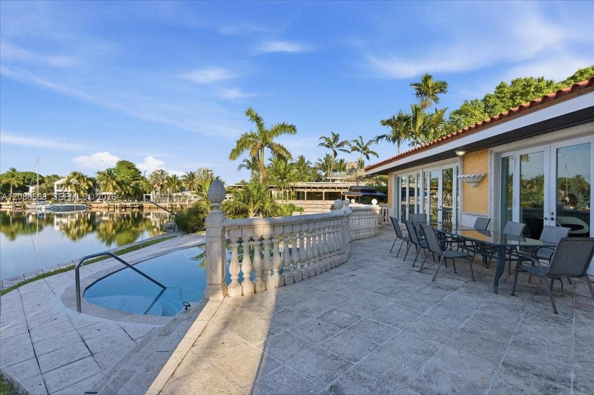 1249 Biscaya Drive, #1249, Surfside, Surfside, FL 33154 Photo 10