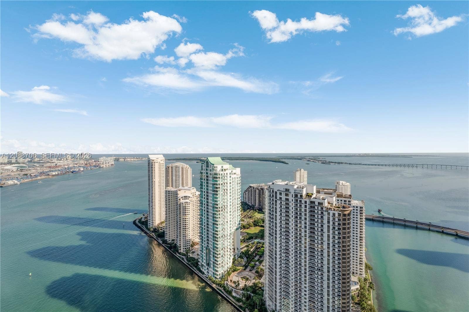 Miami, FL 33131 Photo 22
