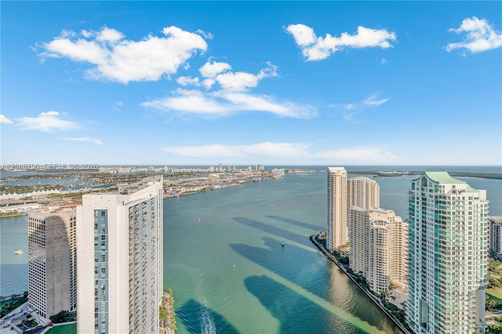 Miami, FL 33131 Photo 26