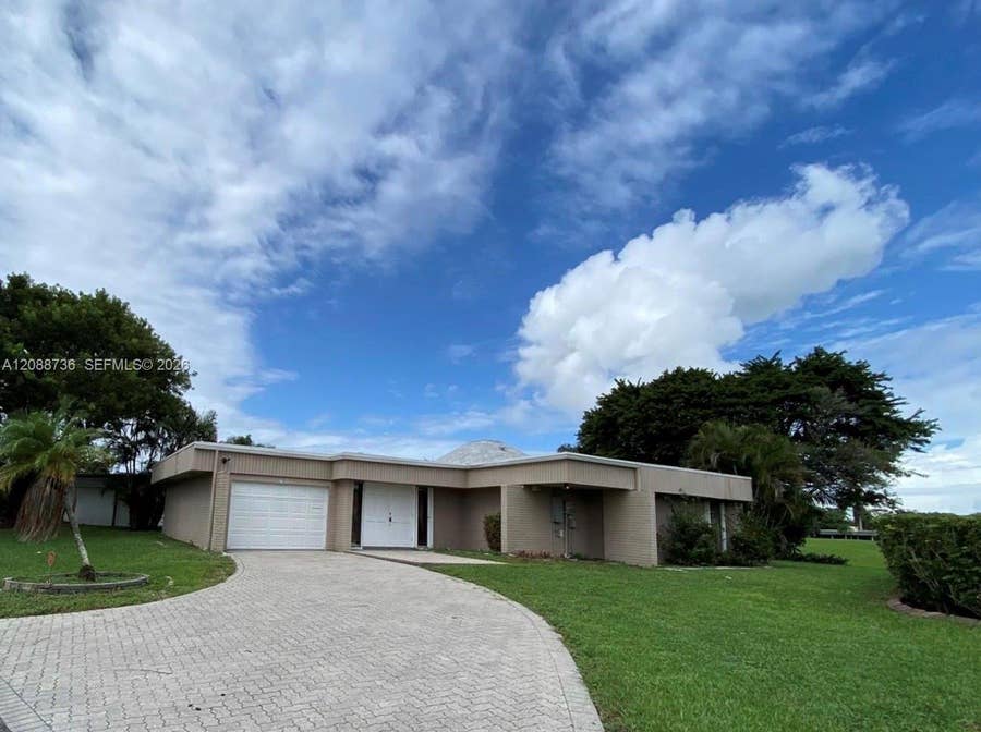 Property photo for 6105 Royal Poinciana Lane, Tamarac, FL