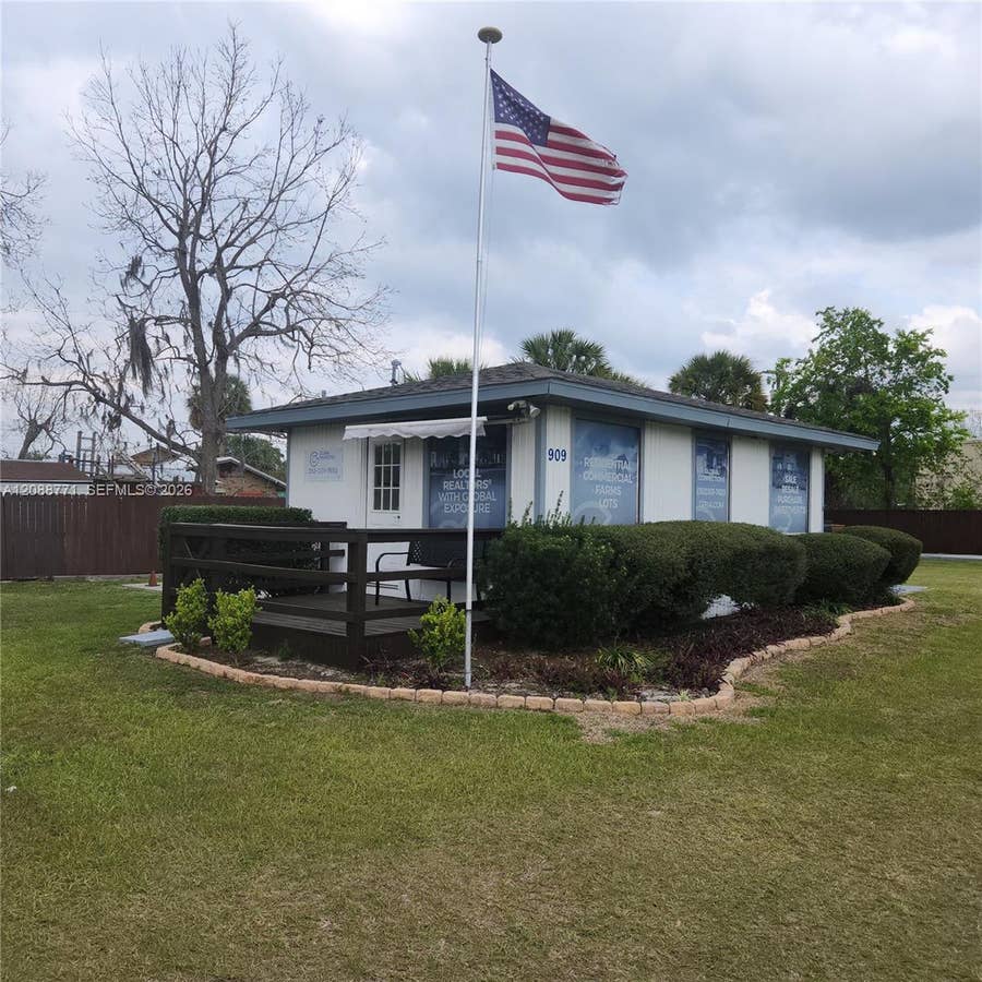 Property photo for 909 SW 10th St (hwy 200, Ocala, FL