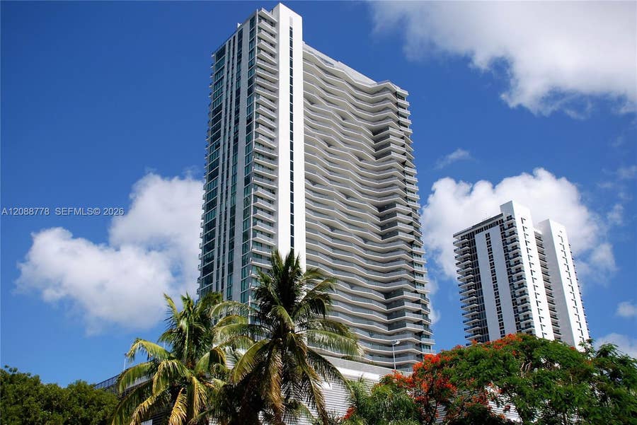 Property photo for 460 NE 28th Street, #2803, Miami, FL
