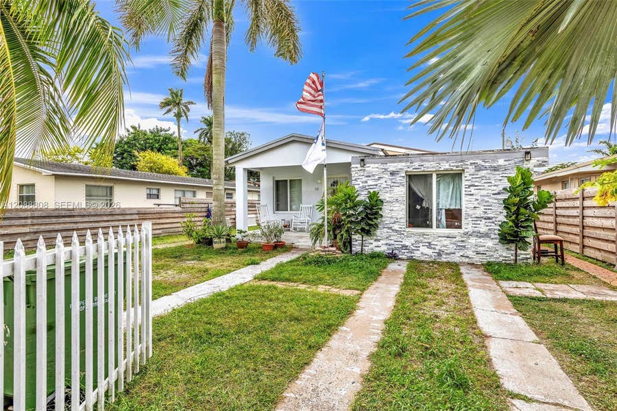 Property photo for 110 NE 9th Court, Homestead, FL