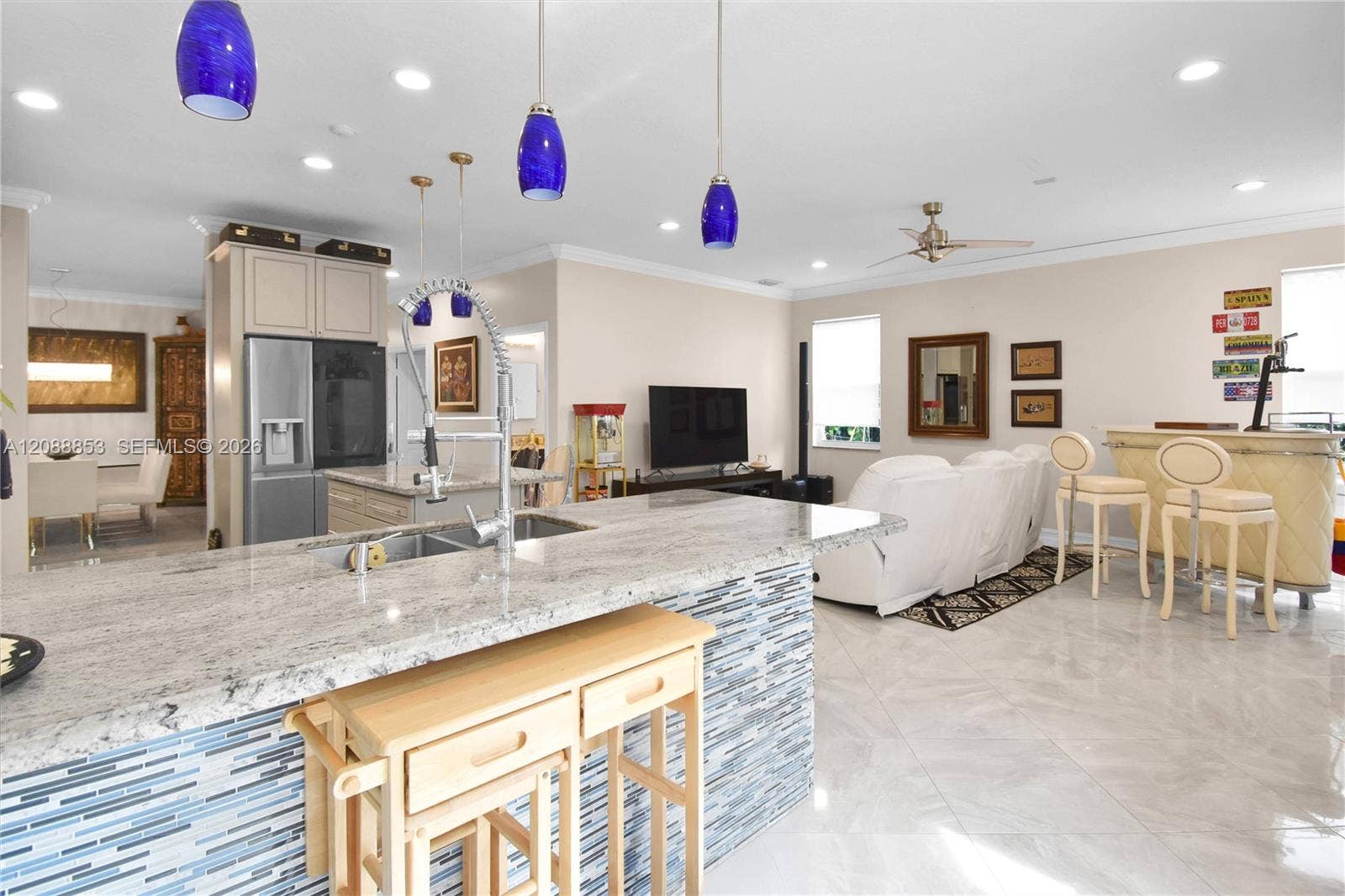 523 Stonemont Drive, Weston, FL 33326 Ideal split floor plan offering privacy and functionality