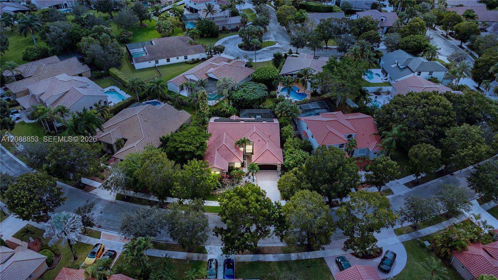 523 Stonemont Drive, Weston, FL 33326 Located in a peaceful, low-traffic, family-friendly community
