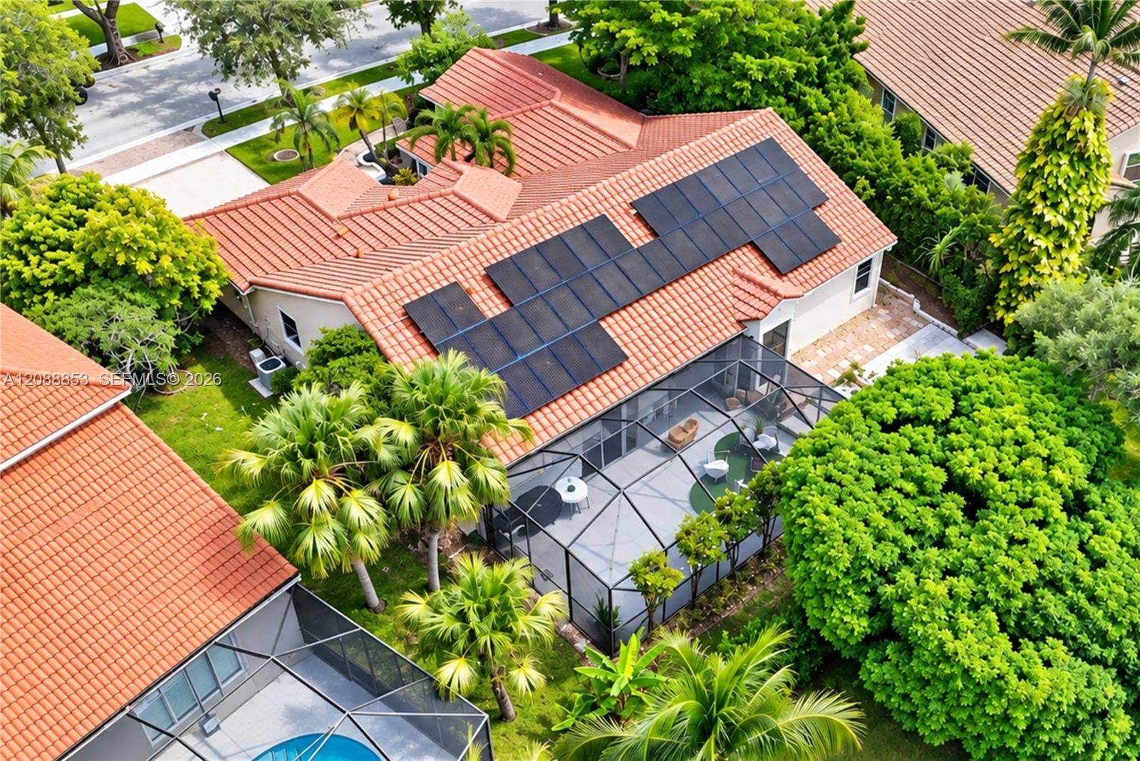 523 Stonemont Drive, Weston, FL 33326 38 Solar Panels 2020 fully paid and under warranty until 2070