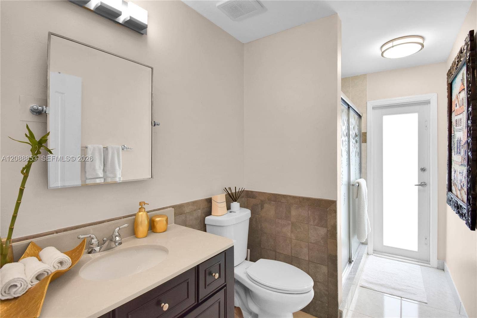 523 Stonemont Drive, Weston, FL 33326 Updated cabana bathroom