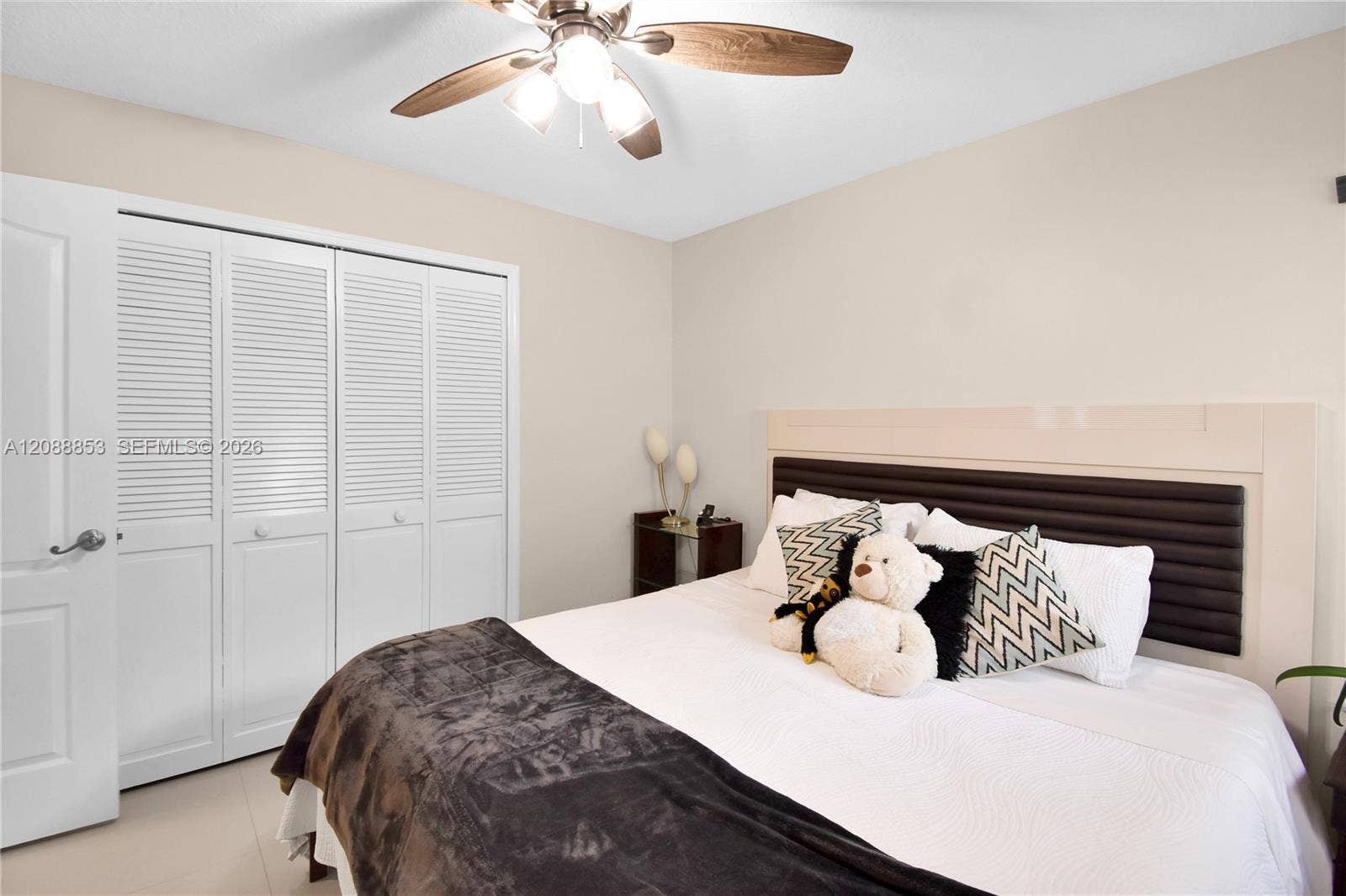 523 Stonemont Drive, Weston, FL 33326 Large secondary bedroom
