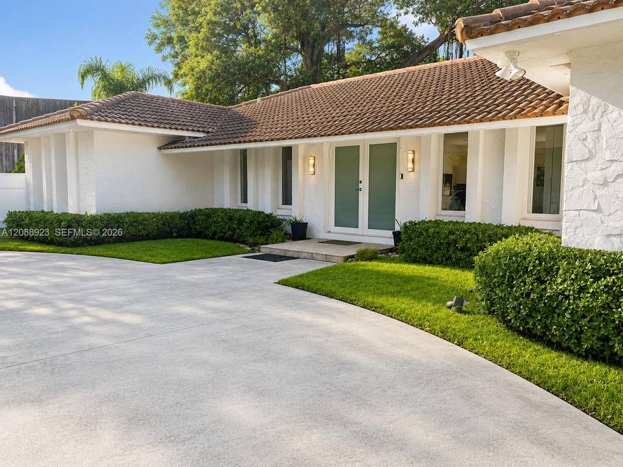 Property photo for 1835 NE 212th Terrace, Miami, FL