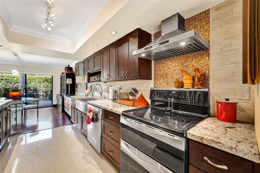 Property photo for 403 Dunwoody Lane, #38, Hollywood, FL