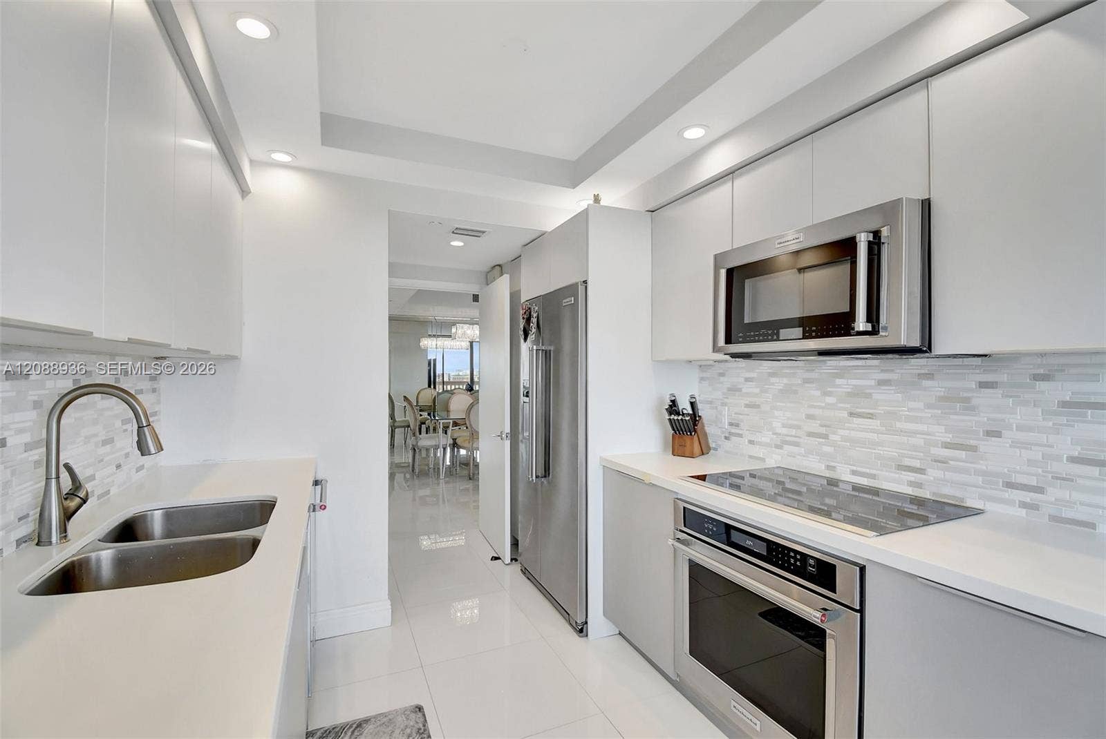 2000 Island Boulevard, #808, Aventura, FL 33160 Photo 4