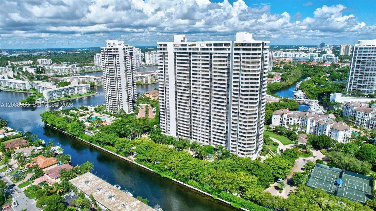2000 Island Boulevard, #808, Aventura, FL 33160 Photo 19