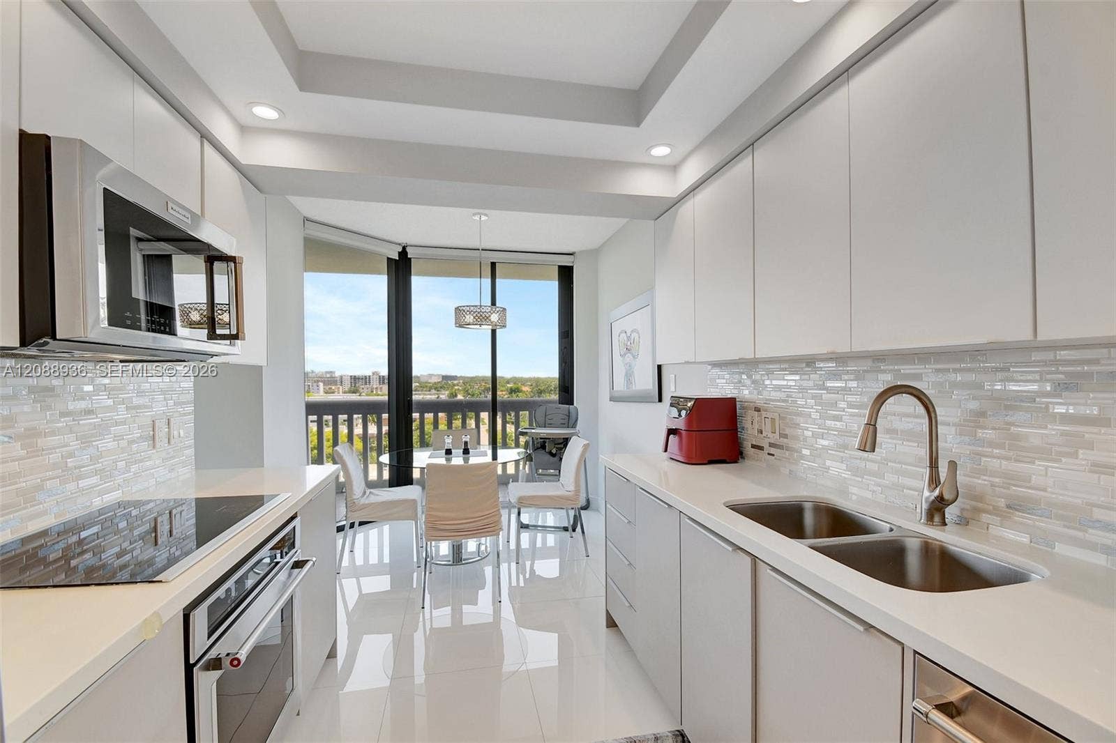 2000 Island Boulevard, #808, Aventura, FL 33160 Photo 3