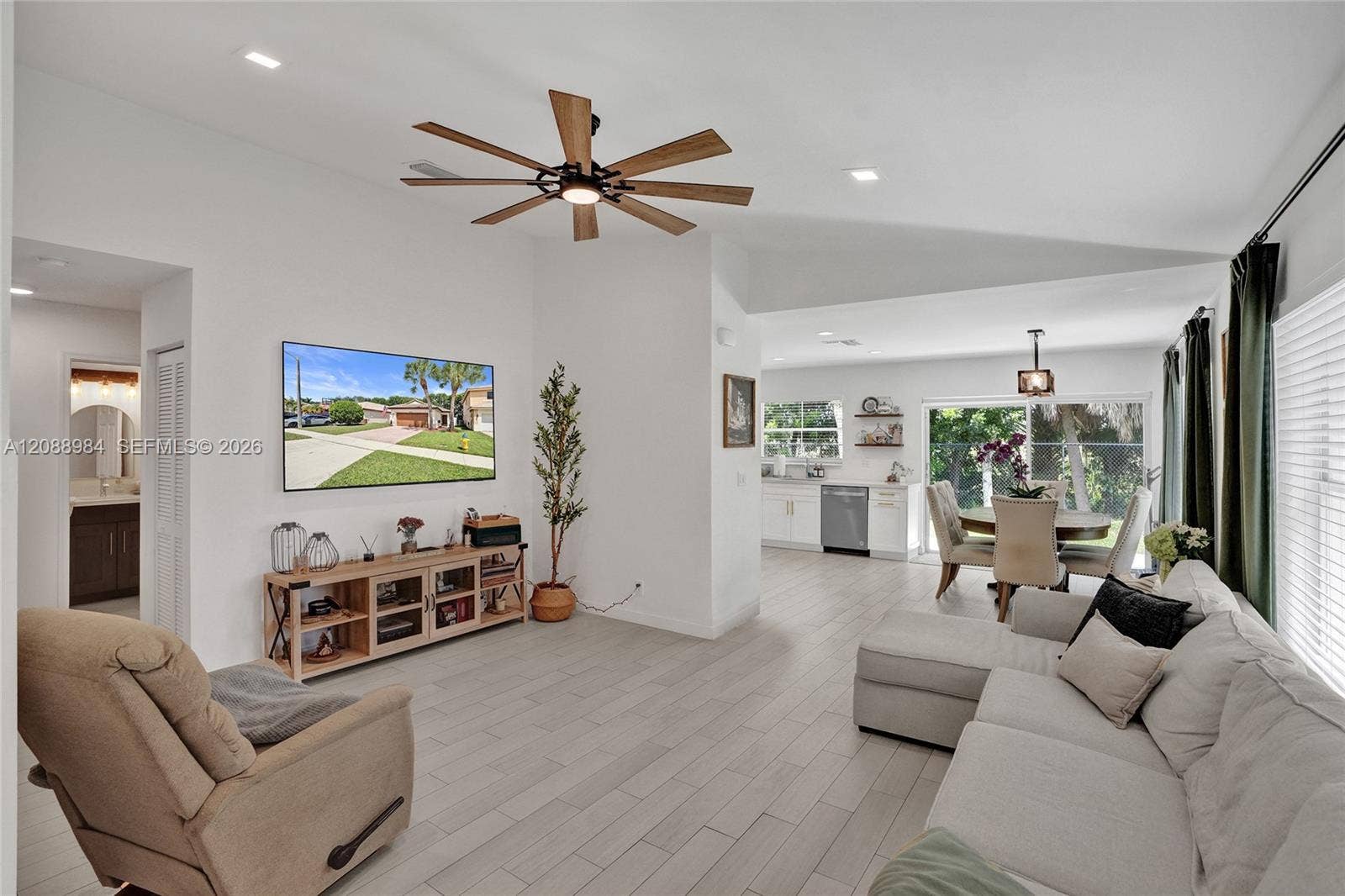 20831 NW 22nd Court, Pembroke Pines, FL 33029 Photo 4