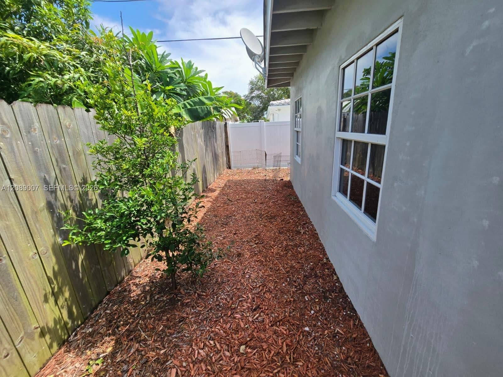 2500 NE 19th Avenue, #1, Lighthouse Point, Lighthouse Point, FL 33064 Photo 30
