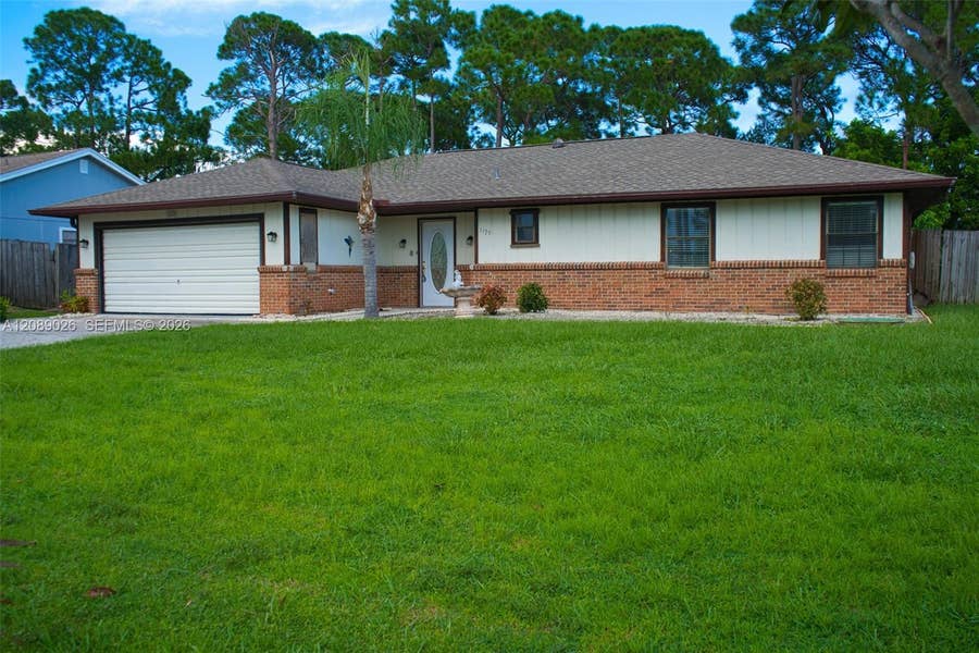 Property photo for 1173 SE Odonnell Lane, Port St Lucie, FL