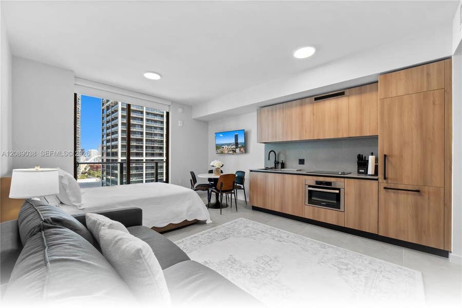 Property photo for 121 NE 5th Street, #2109, Miami, FL
