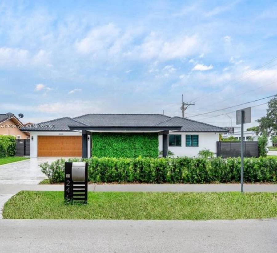 Property photo for 2410 SW 99th Avenue, Miami, FL