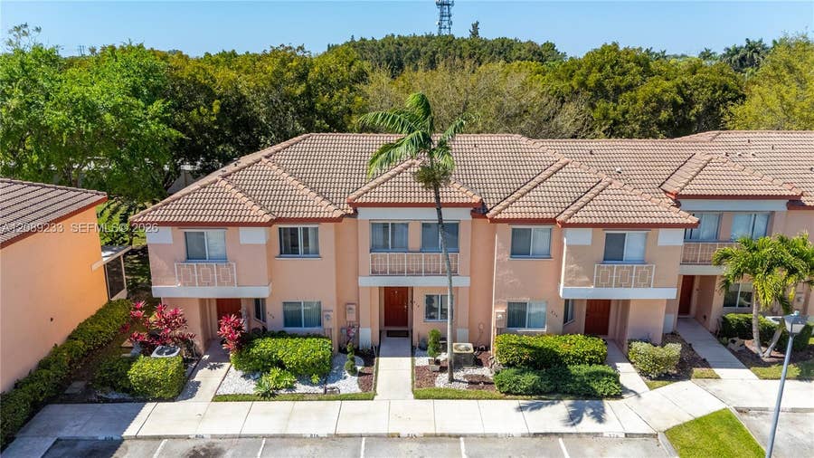 Property photo for 816 NW 208th Way, Pembroke Pines, FL