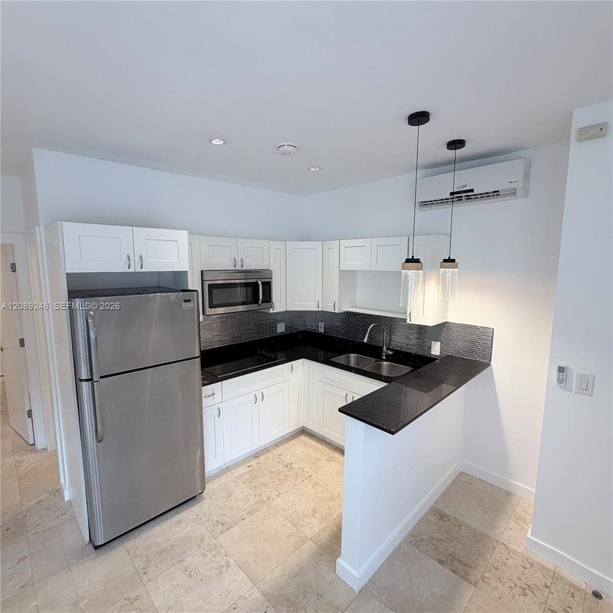 905 SE 2nd Court, #B, Fort Lauderdale, Fort Lauderdale, FL 33301 Photo 3