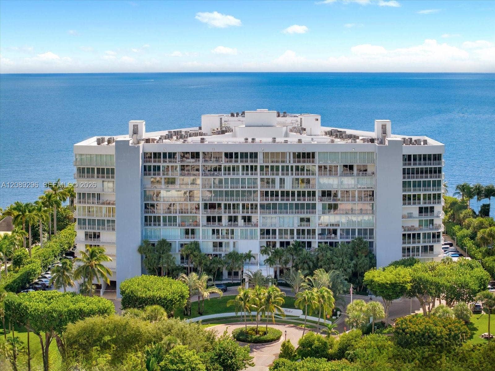 600 Grapetree Drive, #7FN, Key Biscayne, FL 33149 Photo 2