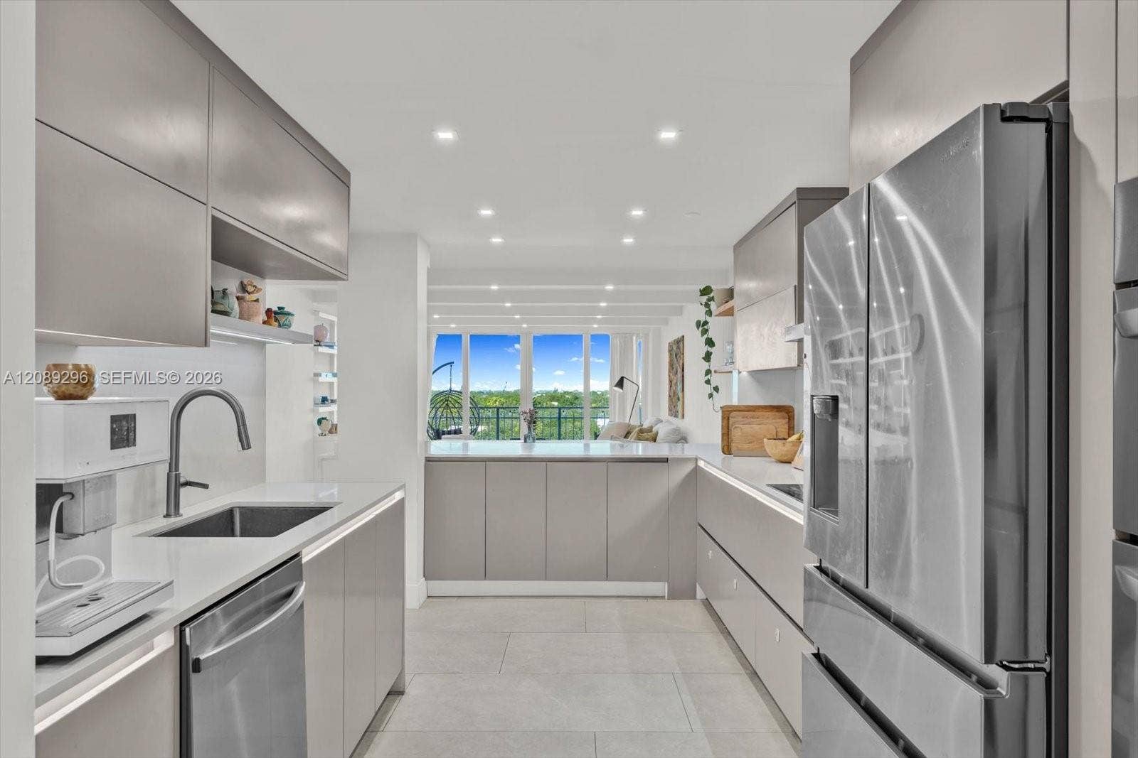 600 Grapetree Drive, #7FN, Key Biscayne, FL 33149 Photo 5
