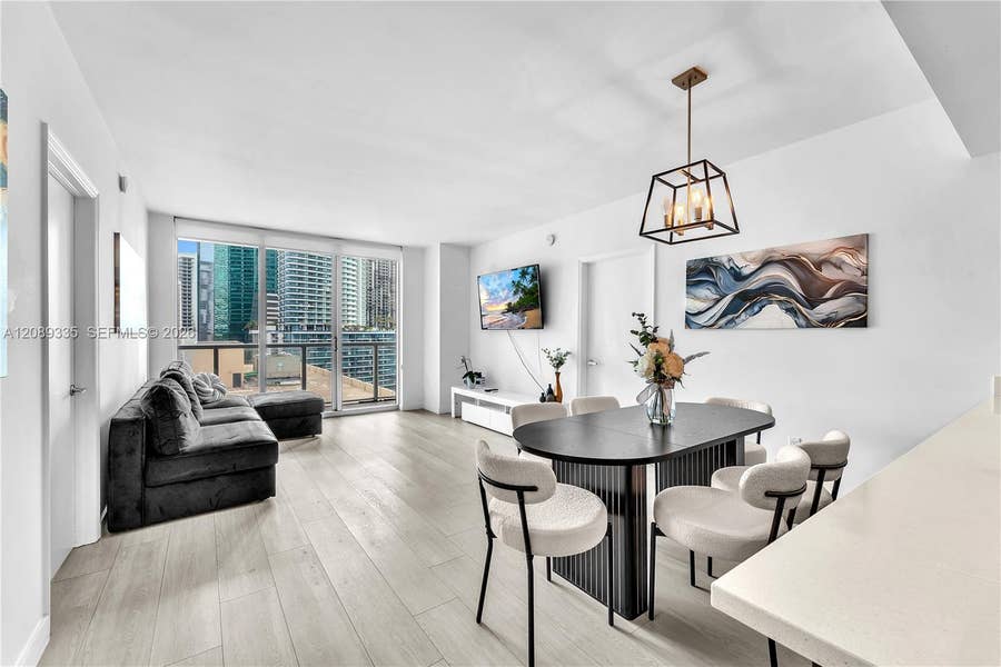 Property photo for 500 Brickell Avenue, #1605, Miami, FL