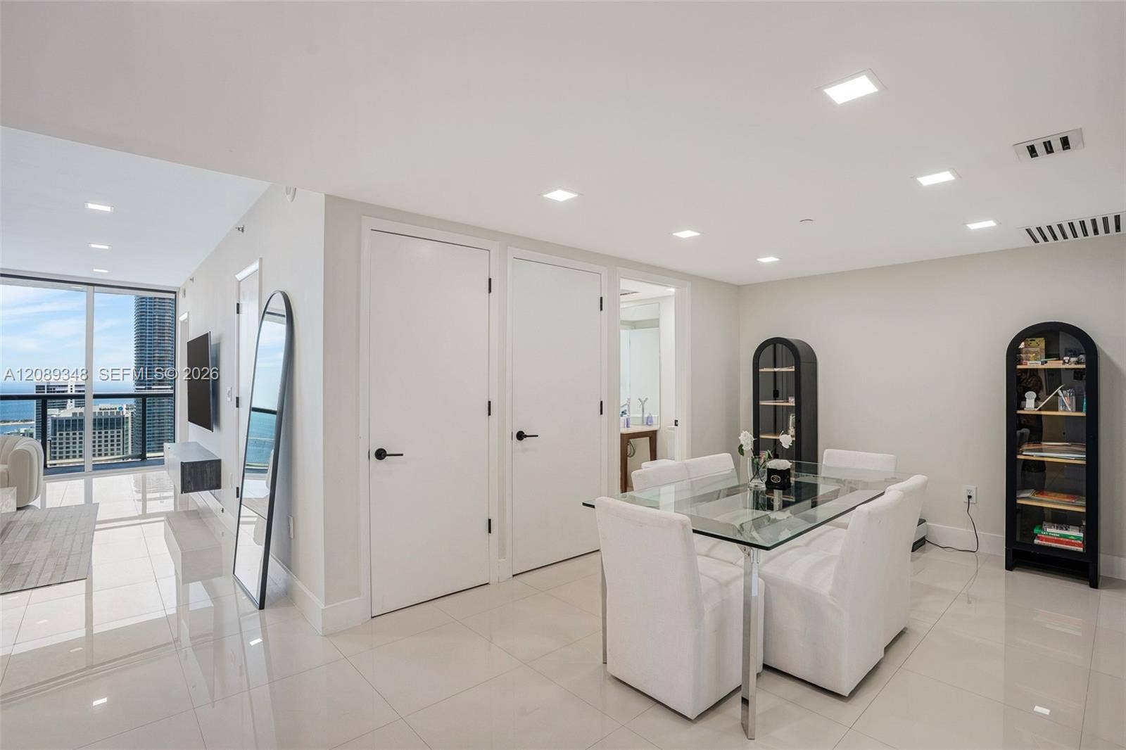 495 Brickell Avenue, #5005, Miami, FL 33131 Photo 6