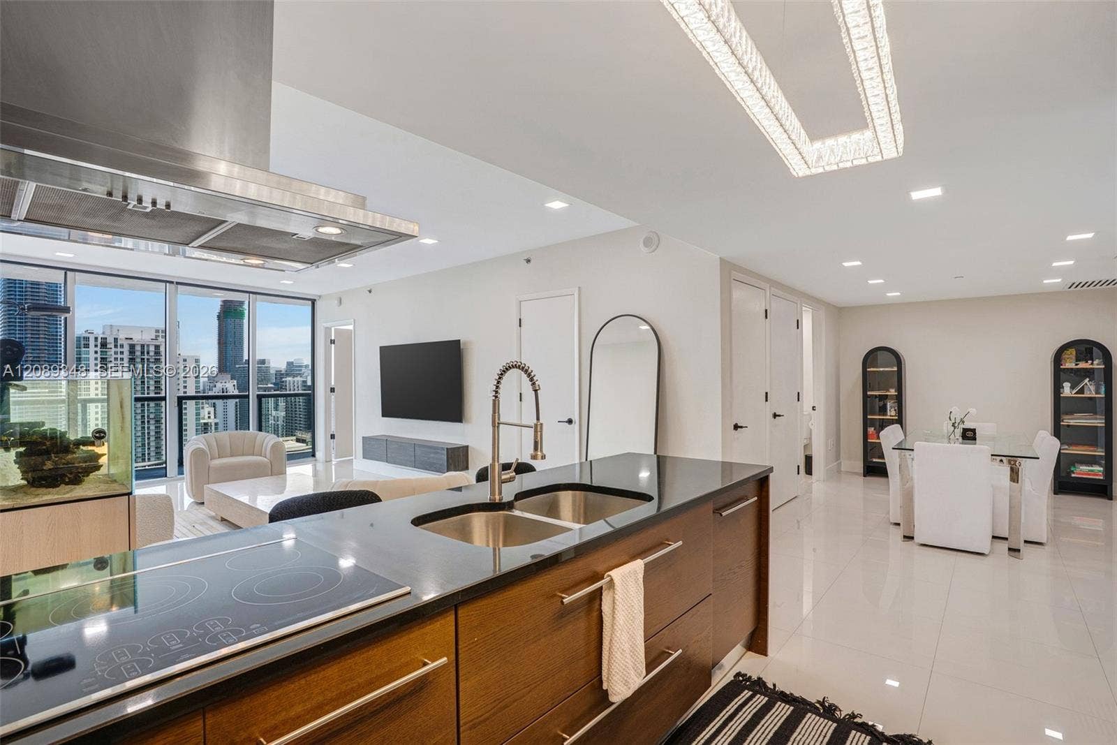 495 Brickell Avenue, #5005, Miami, FL 33131 Photo 10