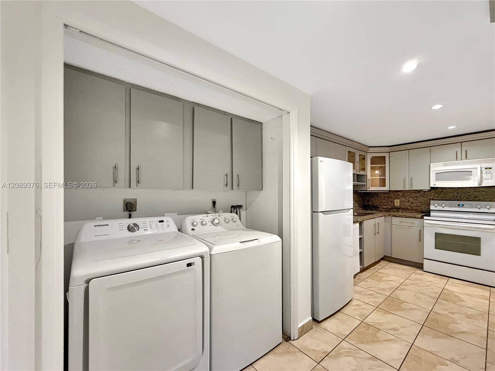 Pompano Beach, Pompano Beach, FL 33069 Photo 12