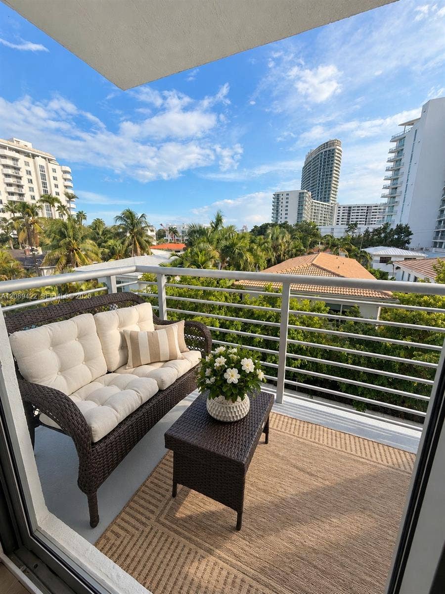 Property photo for 1450 Lincoln Road, #406, Miami Beach, FL