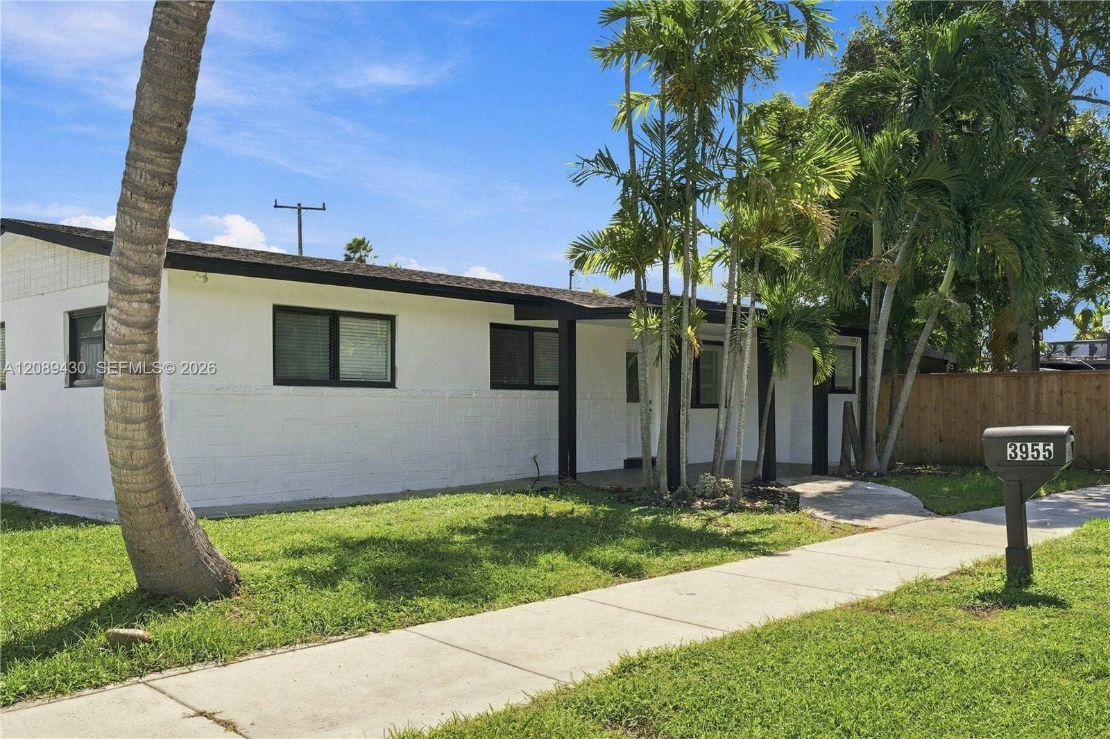3955 SW 69th Avenue, Miami, FL 33155 Photo 2