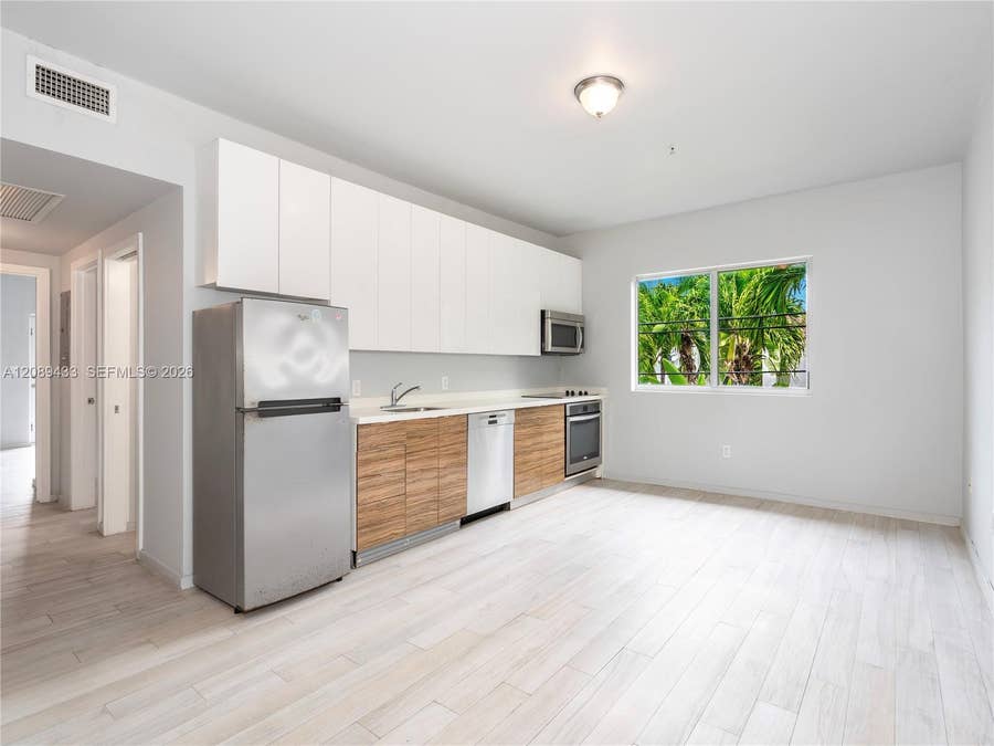 Property photo for 820 15th Street, #205, Miami Beach, FL