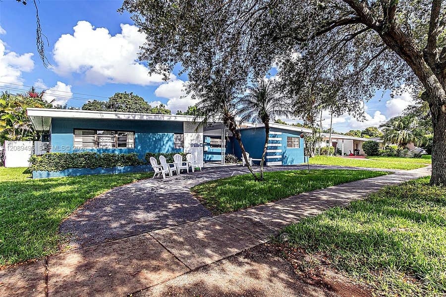 Property photo for 17860 NE 9th Place, North Miami Beach, FL