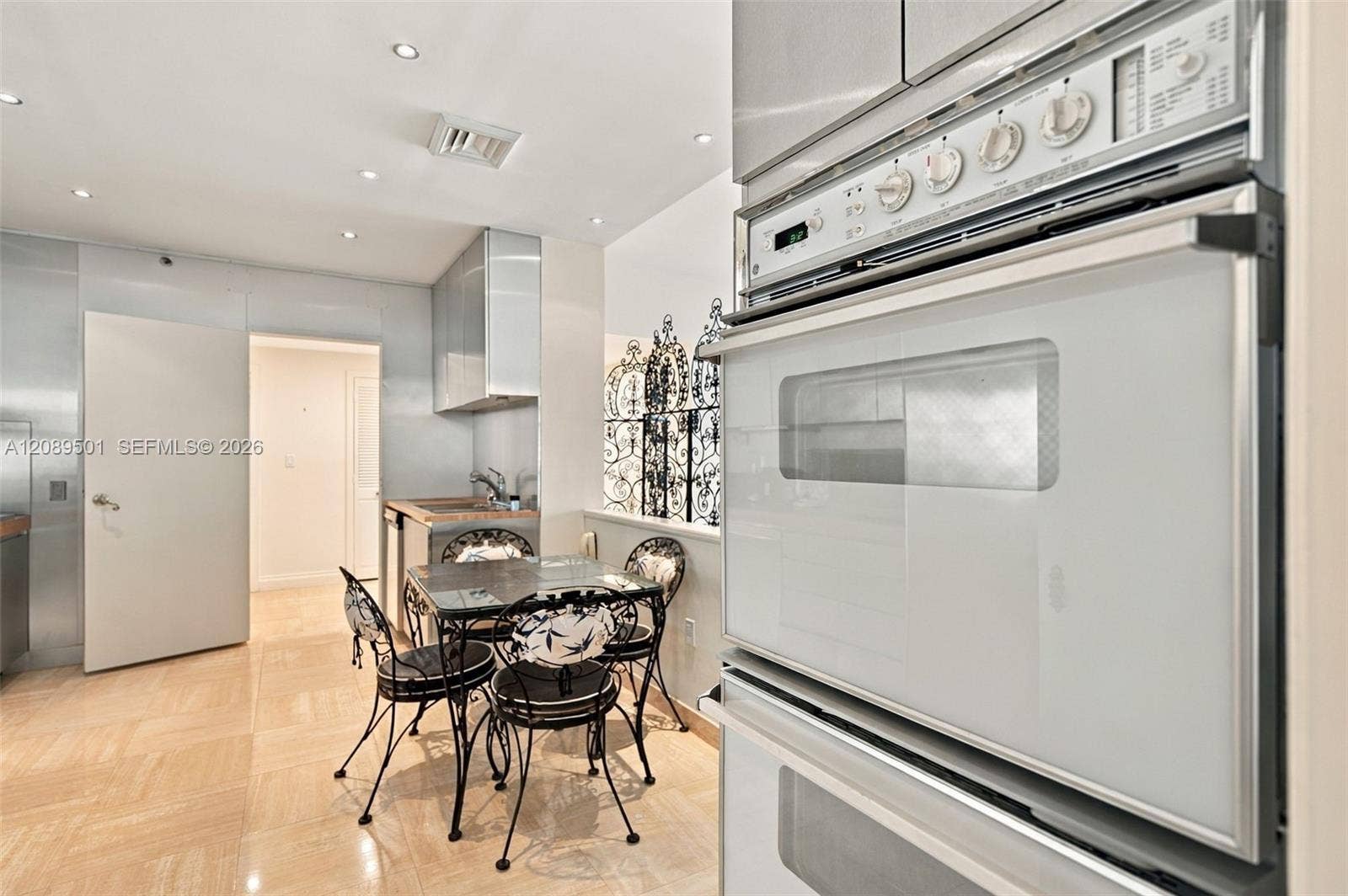 10205 Collins Avenue, #1704, Bal Harbour, FL 33154 Photo 16