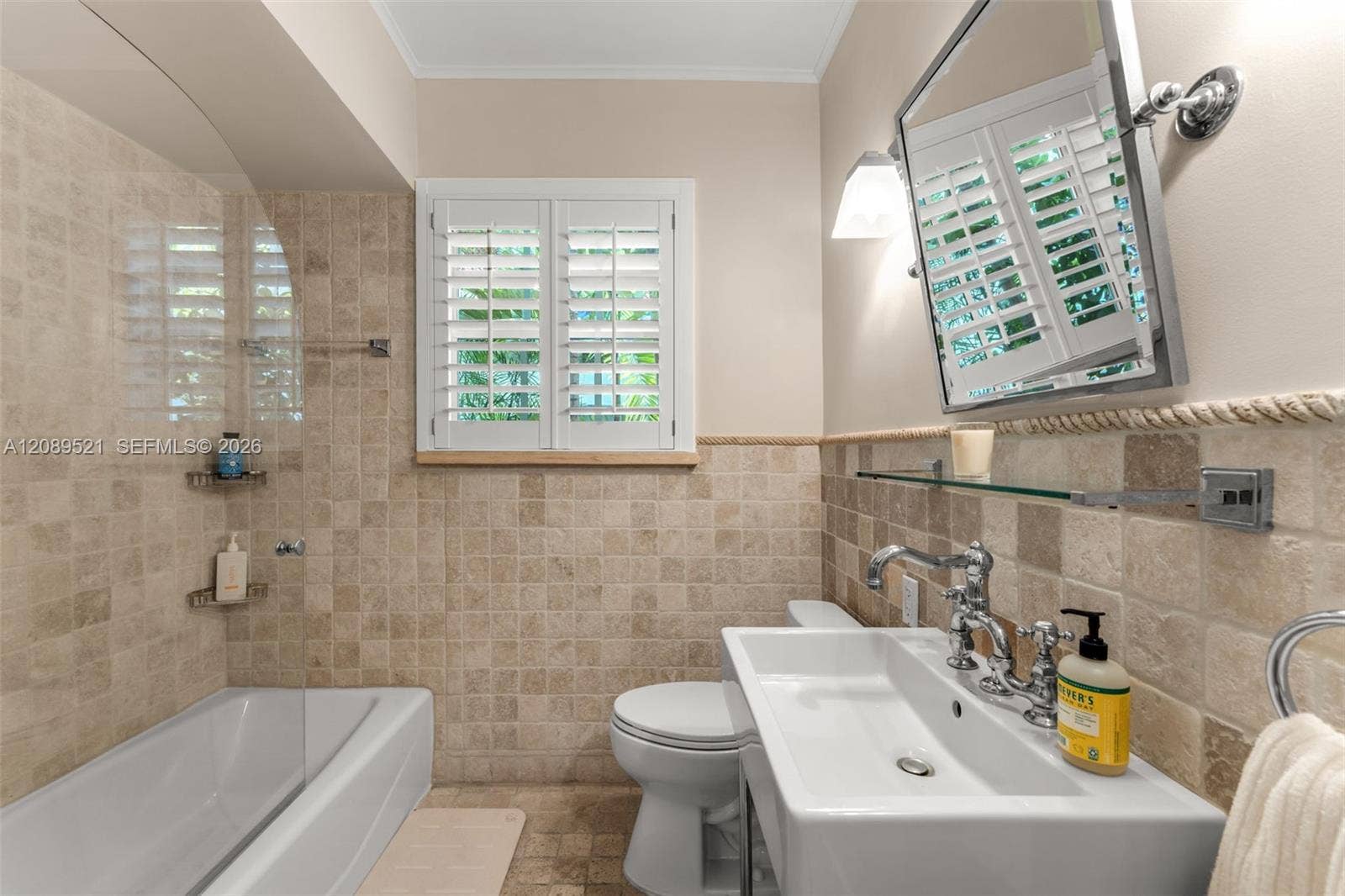 629 Altara Avenue, Coral Gables, FL 33146 First floor Bathroom