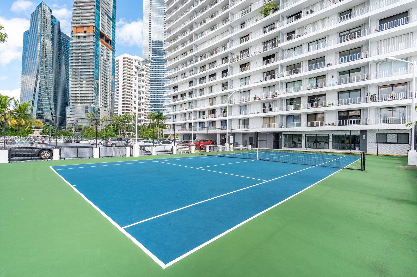 Photo 33