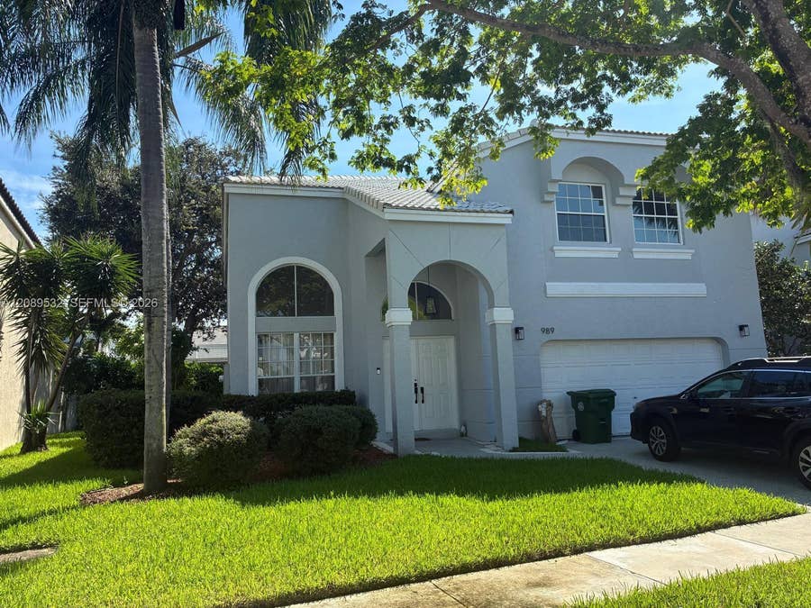 Property photo for 989 NW 156 Avenue, Pembroke Pines, FL