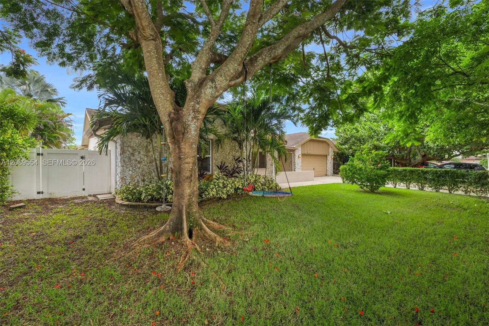 7700 NW 11th Place, Plantation, Plantation, FL 33322 Photo 2
