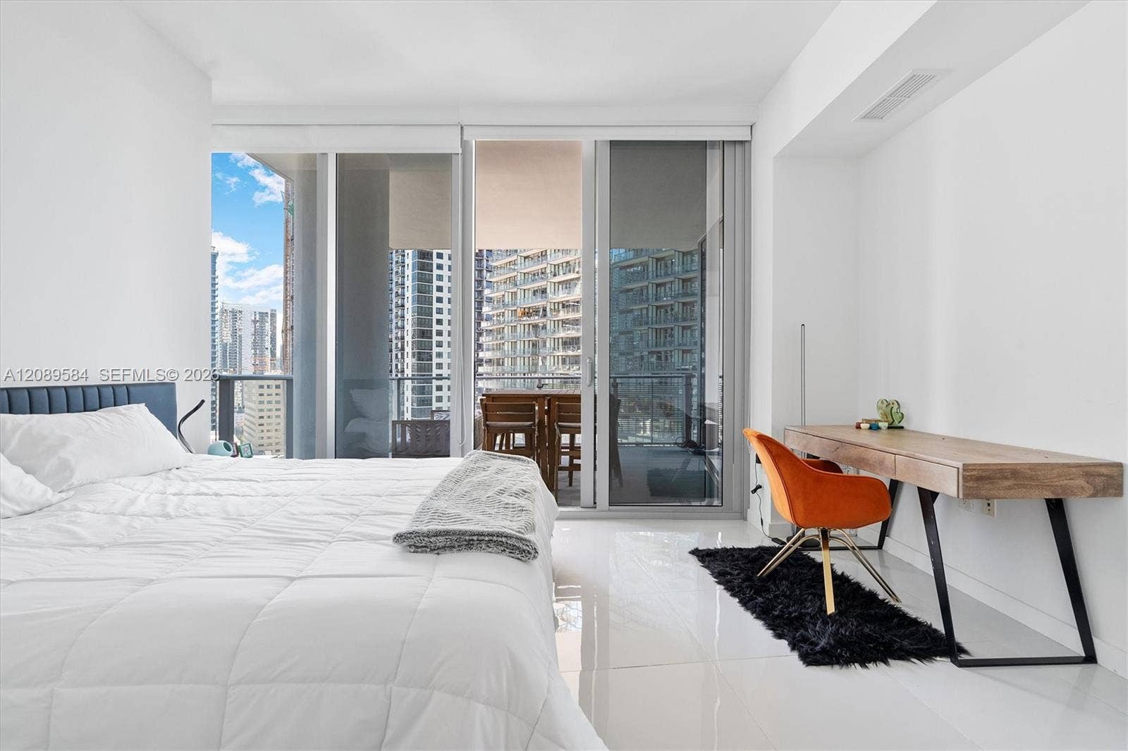 851 NE 1st Avenue, #1712, Miami, FL 33132 Photo 35