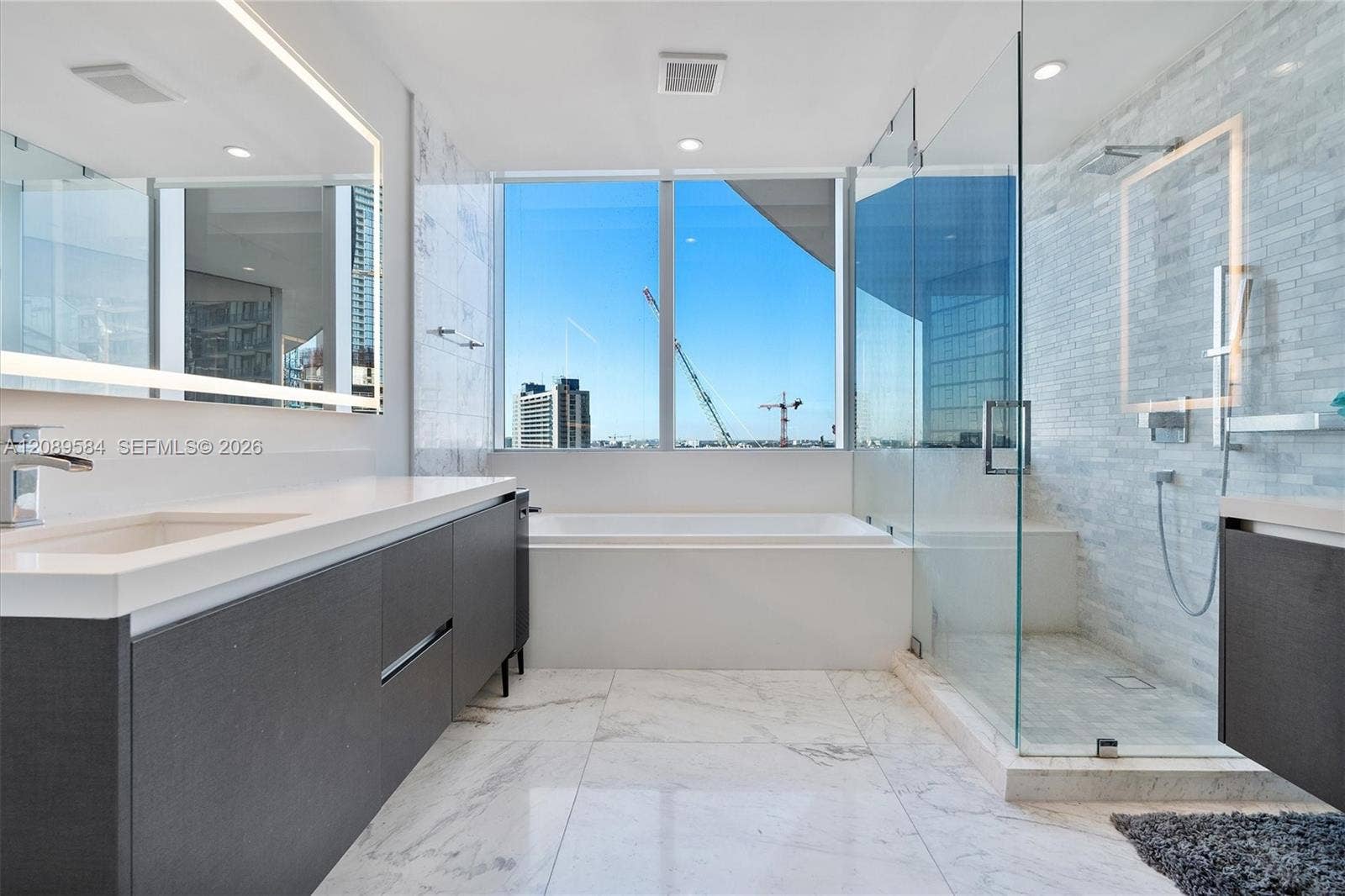 851 NE 1st Avenue, #1712, Miami, FL 33132 Photo 26