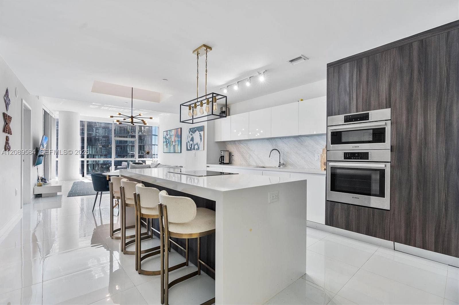 851 NE 1st Avenue, #1712, Miami, FL 33132 Photo 3